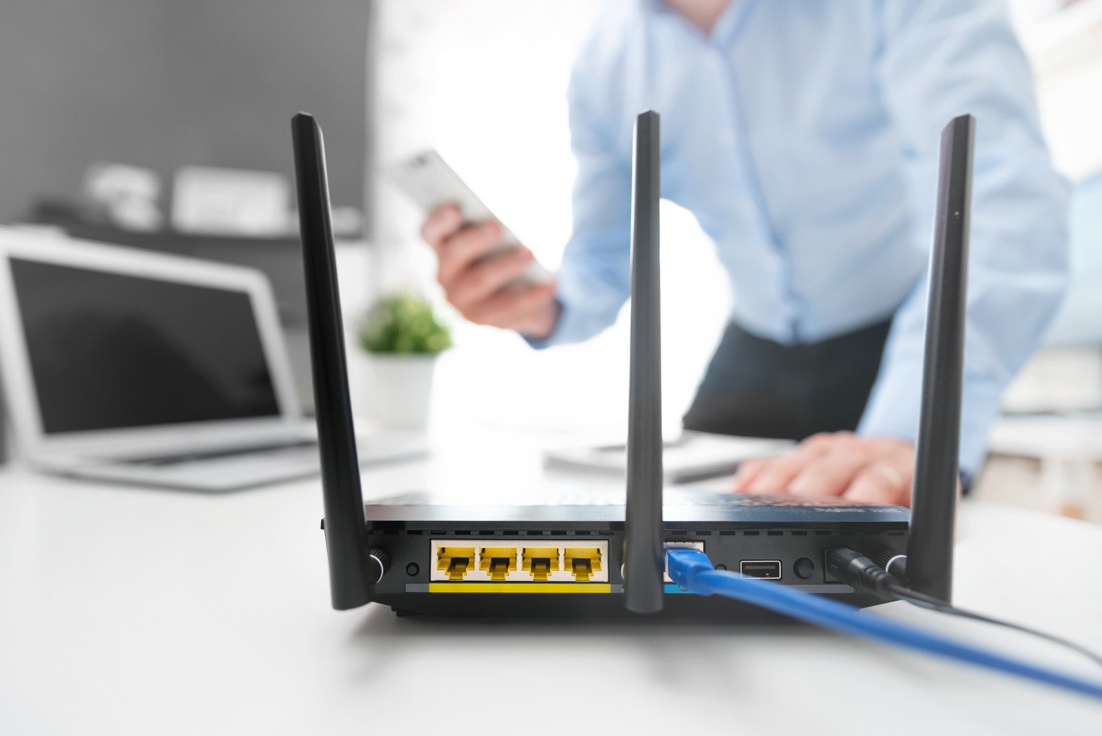 Dlaczego Internet może działać wolno? Poznaj główne przyczyny